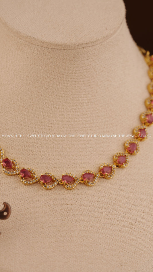 RADIANT DEW AD NECKLACE - RANI PINK
