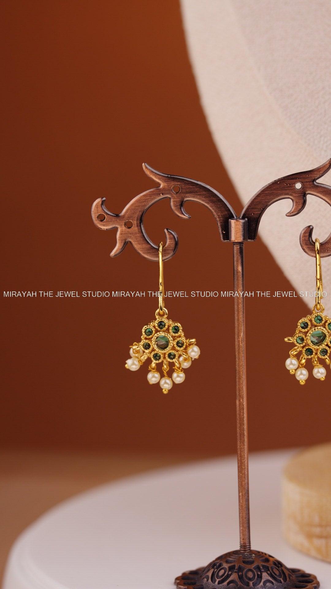 TWILIGHT FLOWERS NECKLACE - GREEN