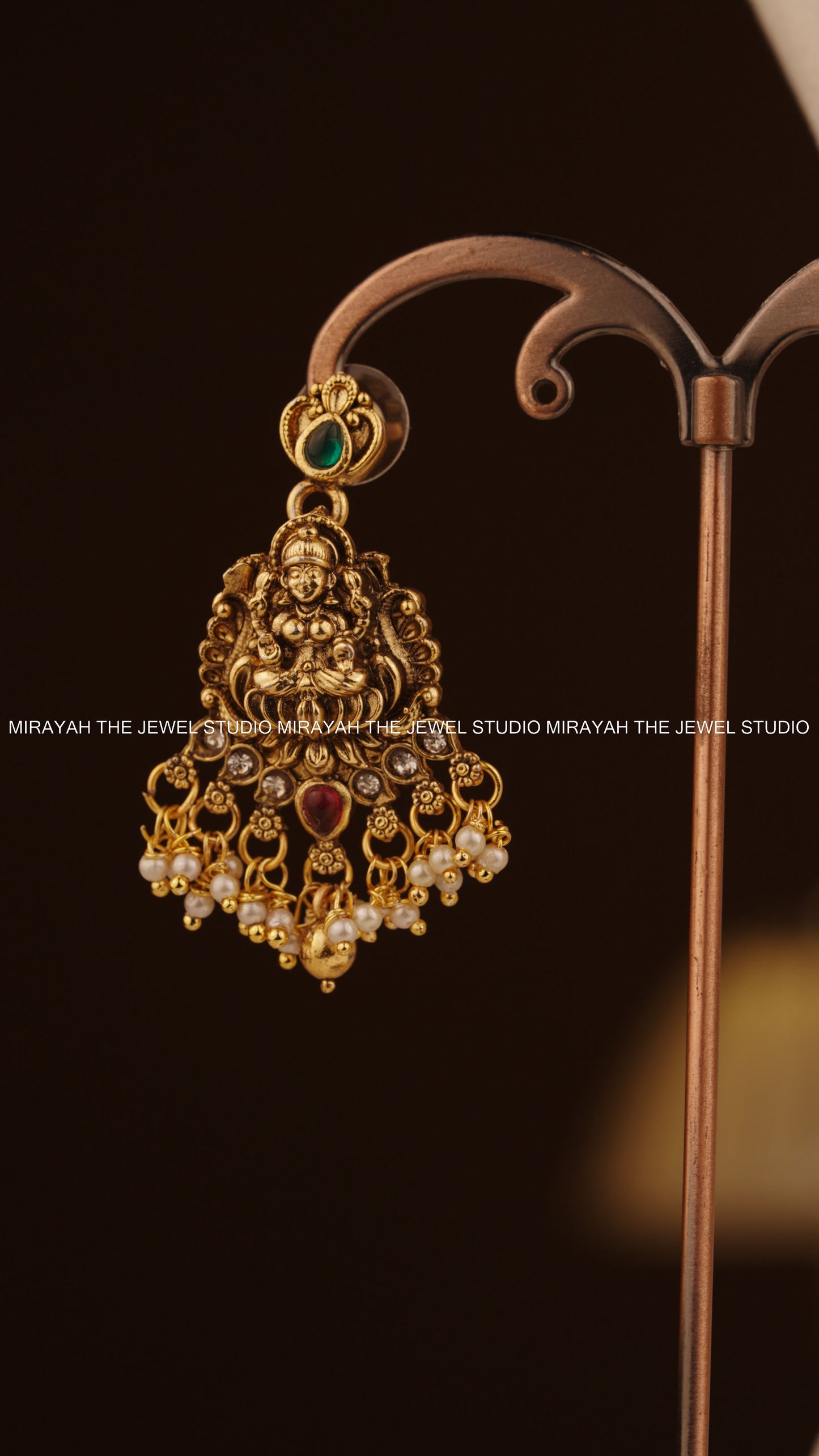 SRI RAJAVAIBHAVI NECKLACE