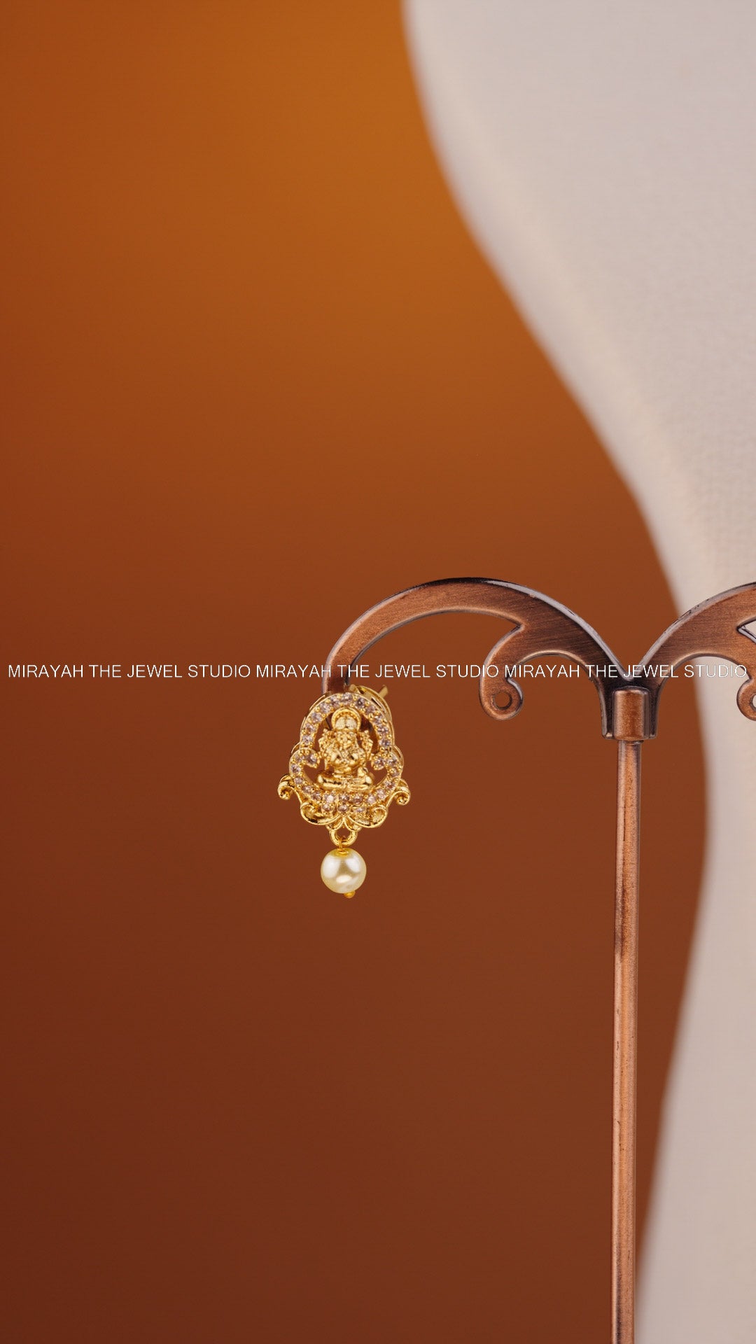 SWARNA MUKTIKA NECKLACE