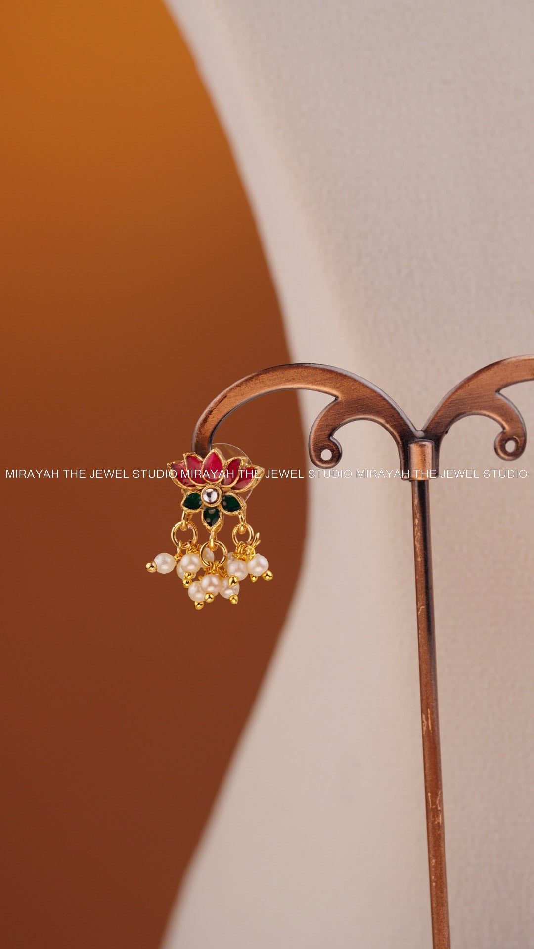 PADMA RAGINI PEARL NECKLACE