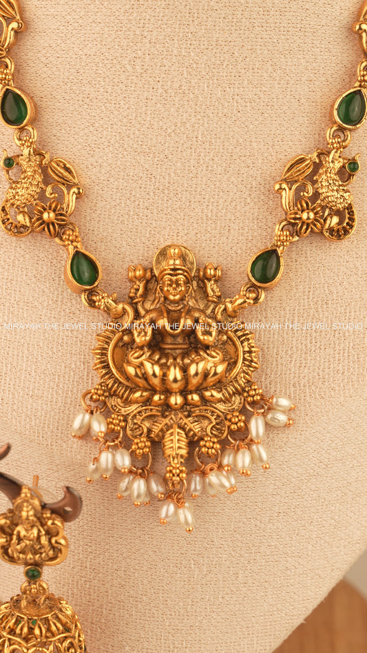 VAISHNAVEE PENDANT NECKLACE - GREEN