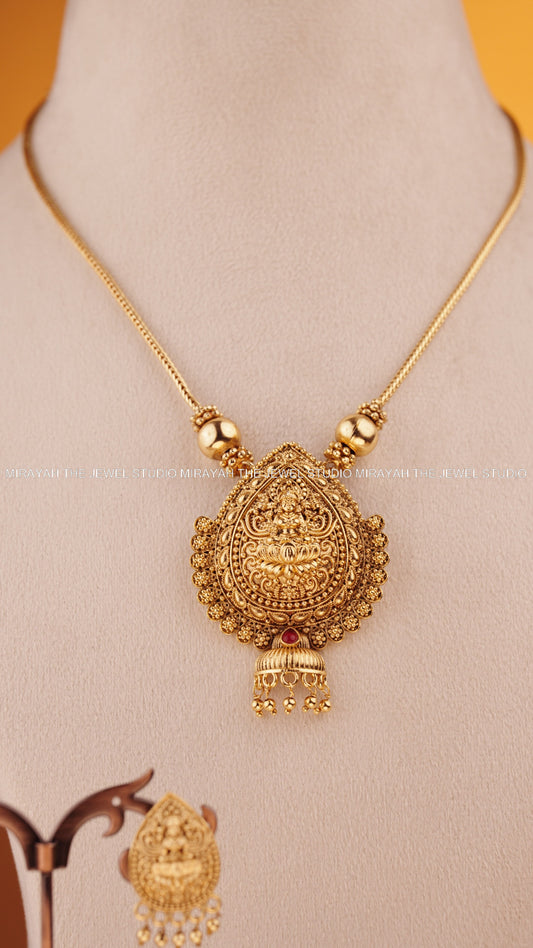 SRI YANTRA PENDANT NECKLACE