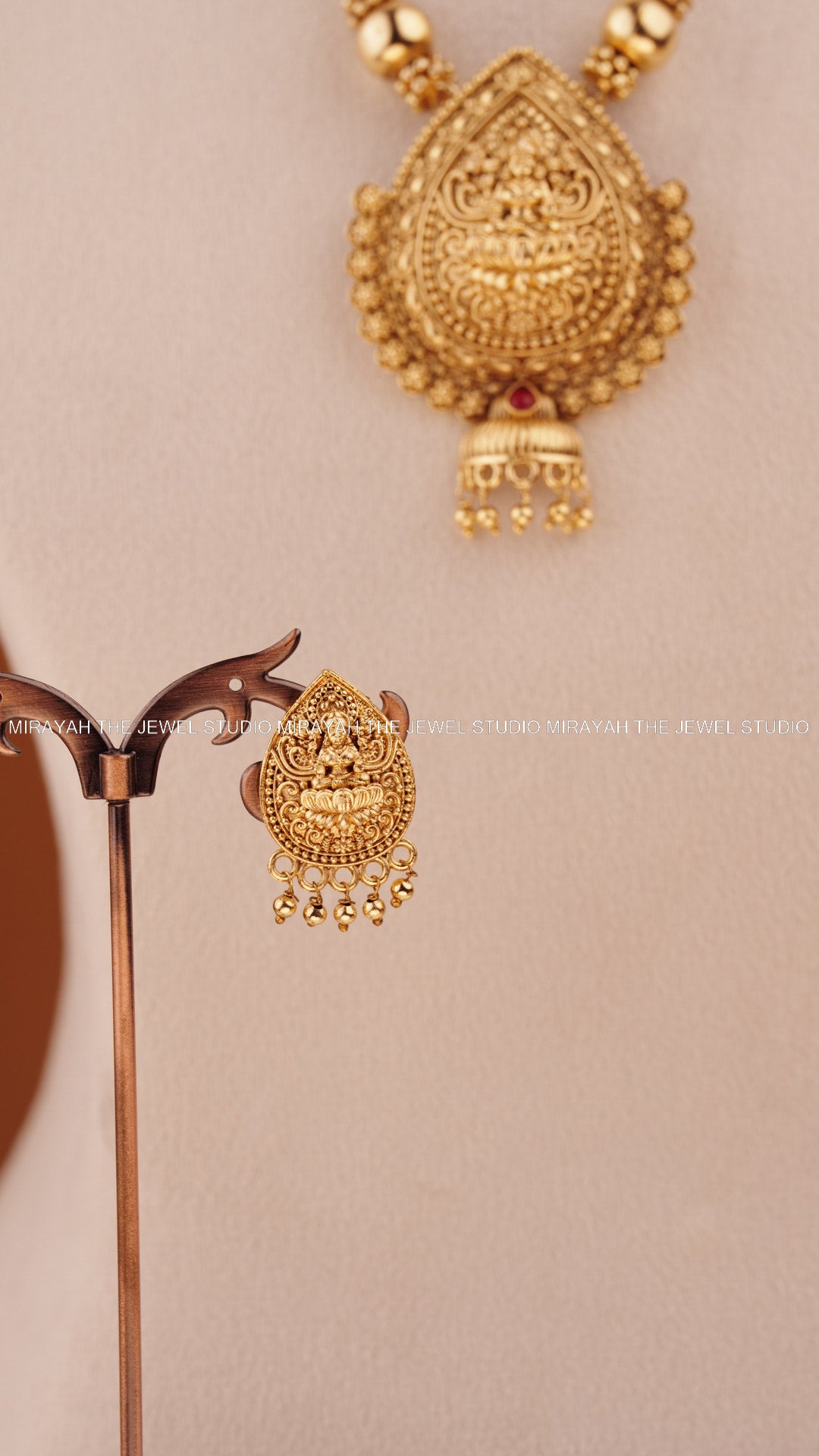 SRI YANTRA PENDANT NECKLACE