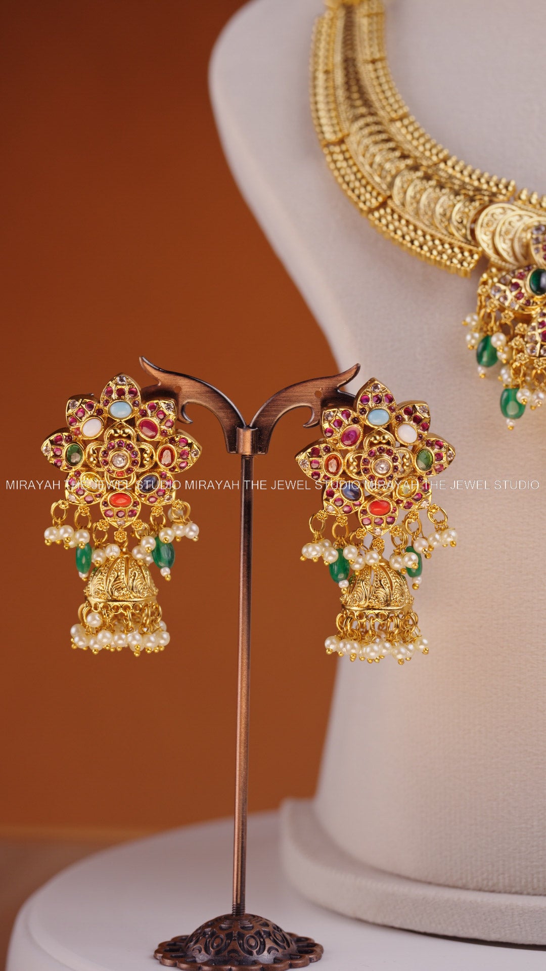 PREMIUM NAVARATNA COIN NECKLACE