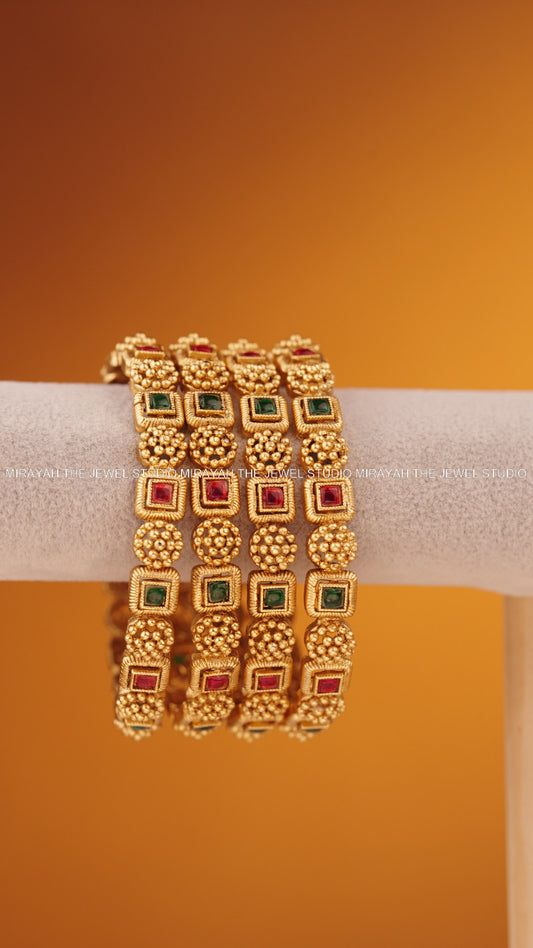 KANAKA MANDALA BANGLES (4 PCS)