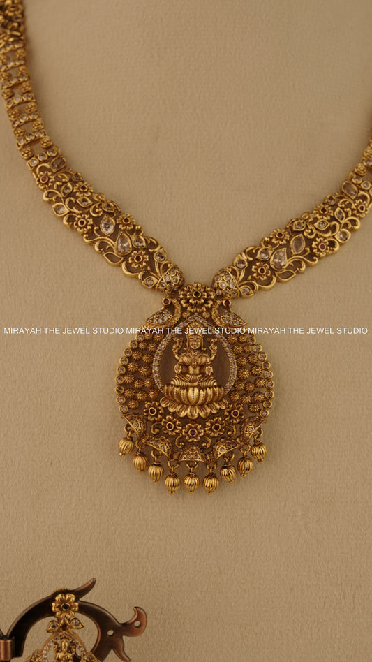 RAJARAJESWARI AURA NECKLACE