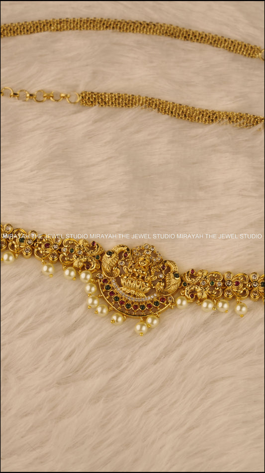 TWIN PEACOCK HIP CHAIN