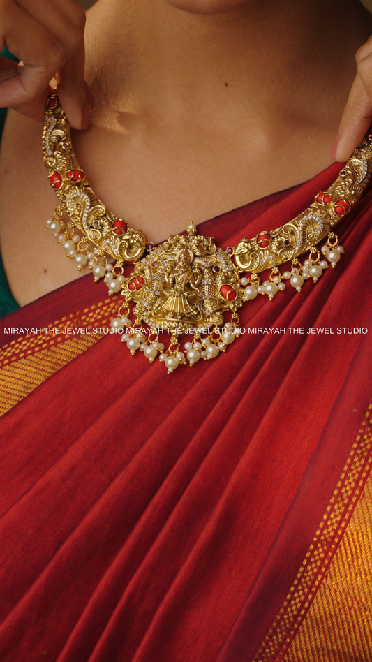 TEMPLE CORAL GLOW NECKLACE