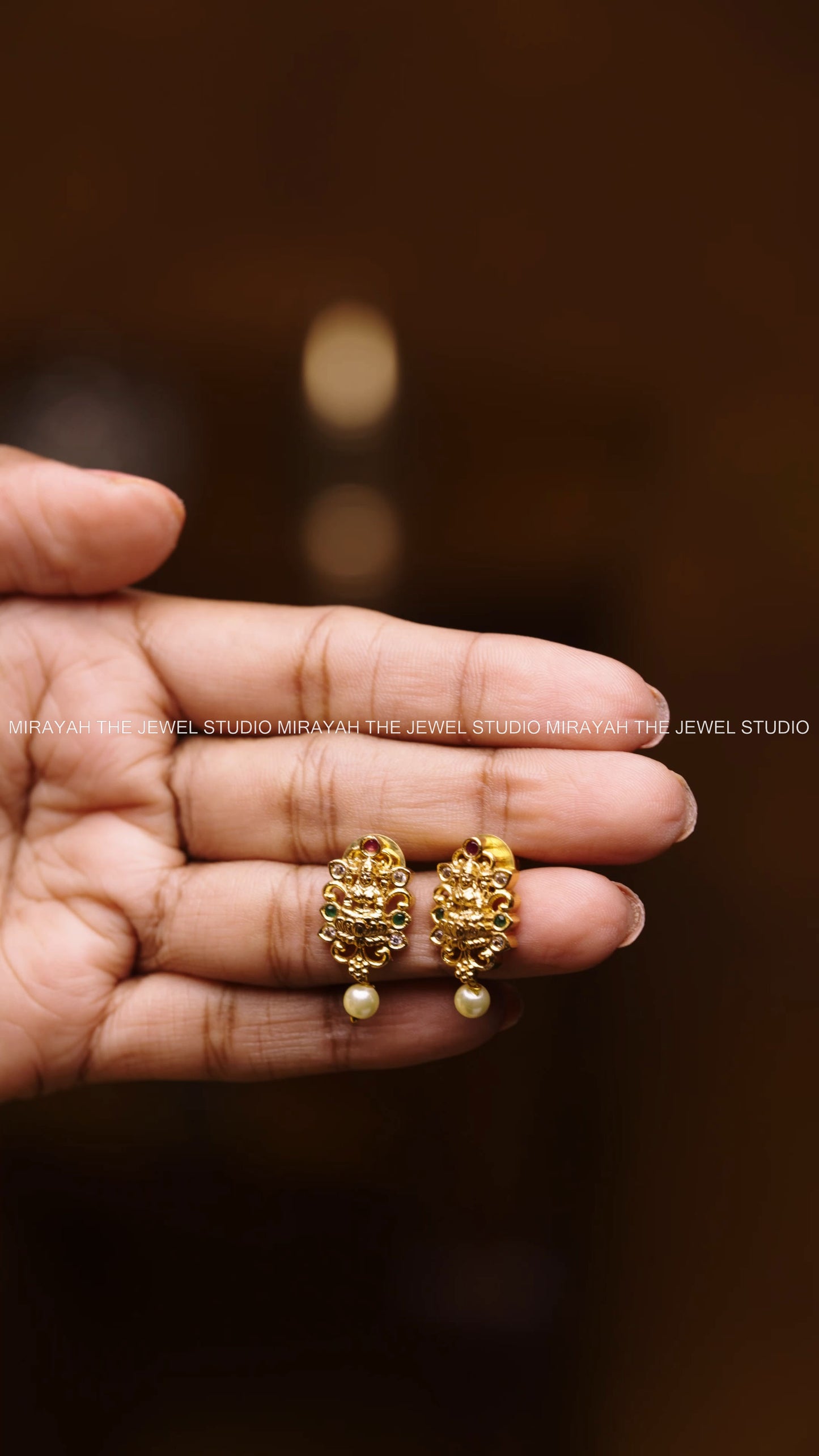 RUKMANI PEARL CHOKER