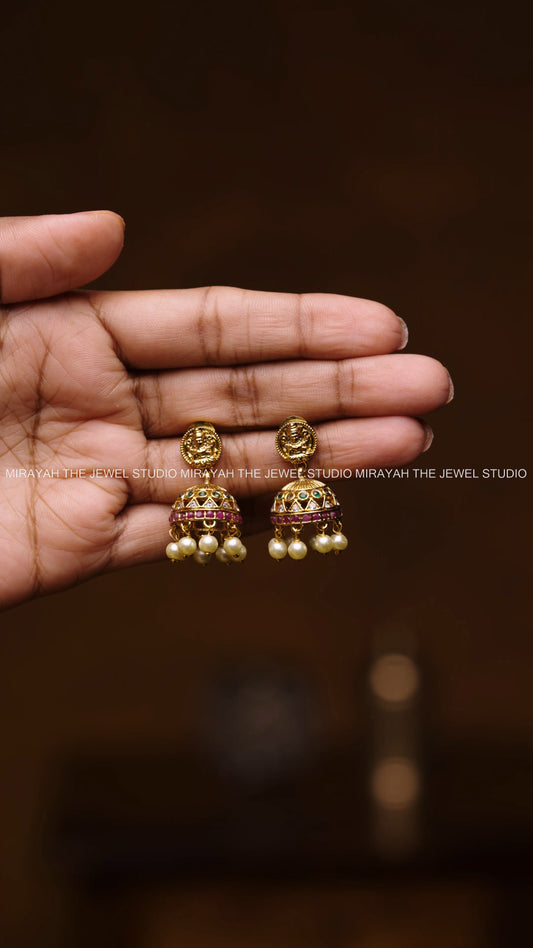 SURABHI PENDANT NECKLACE