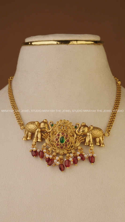 ELEPHANT LUXE CHOKER/NECKLACE -RED