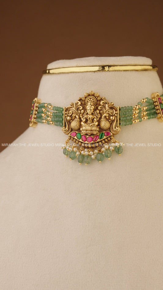 PREMIUM SANSKRITI CHOKER WITH STRAWBERRY BEADS
