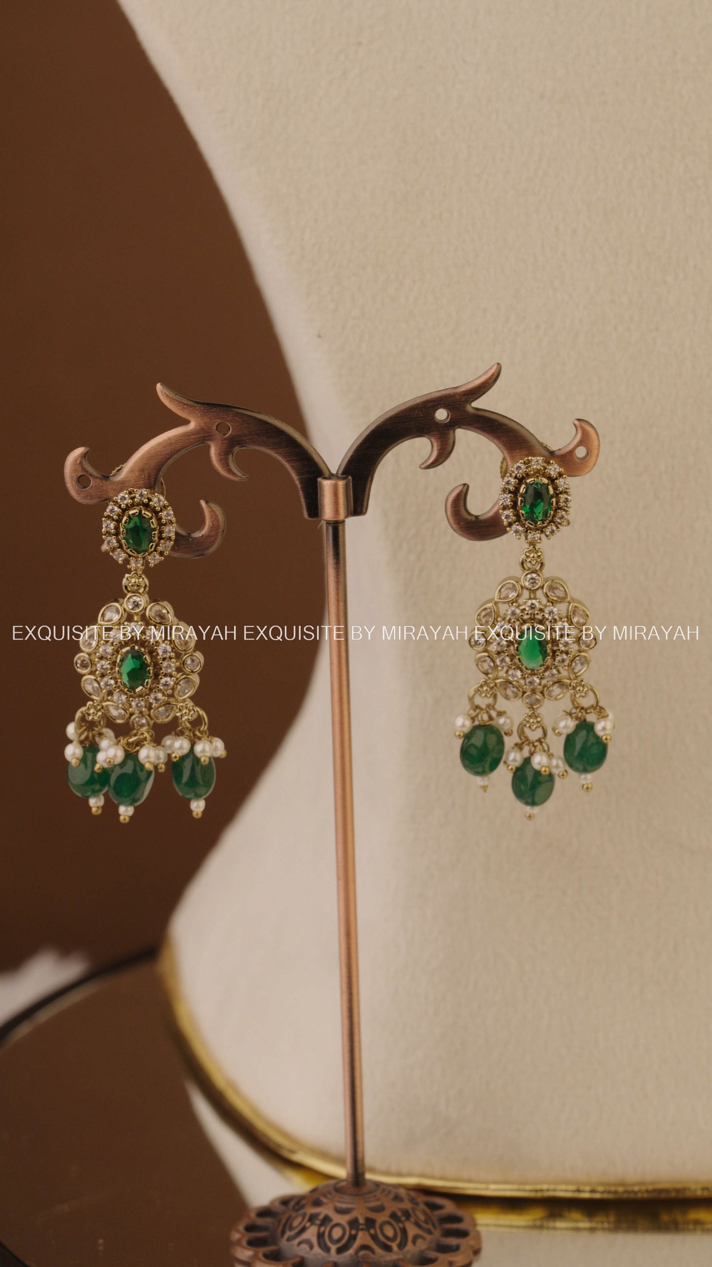 VELOUR VICTORIAN CHOKER