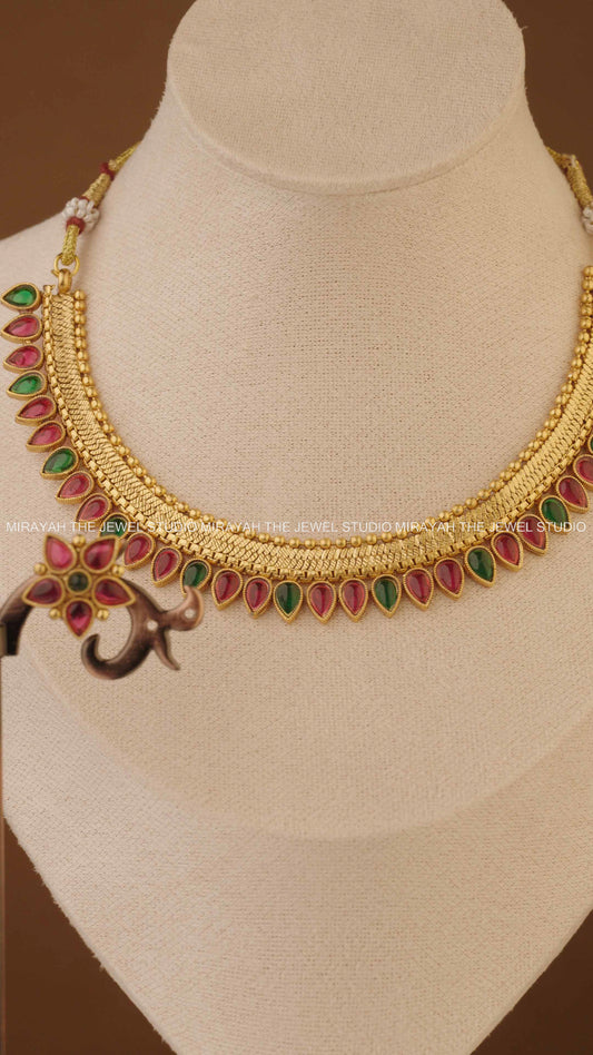 DIVIRA DROPS NECKLACE