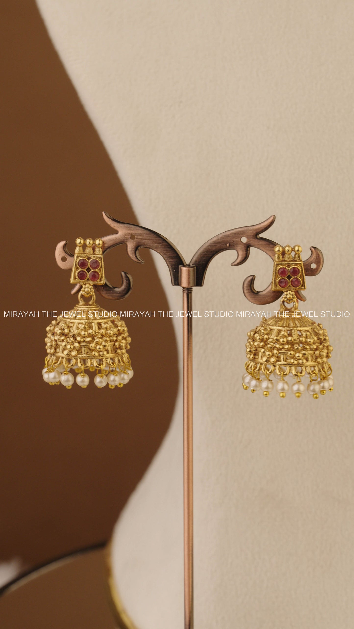 ENAMEL EMPRESS NECKLACE