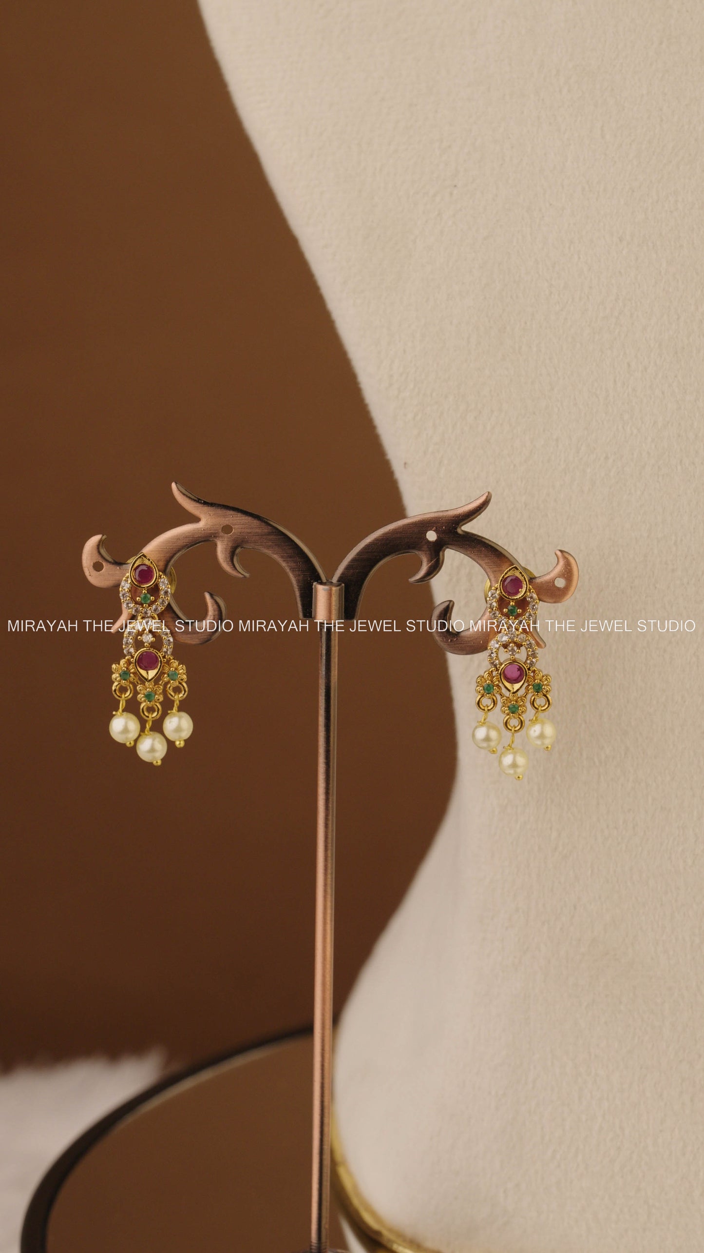 ROOP TARA AD NECKLACE