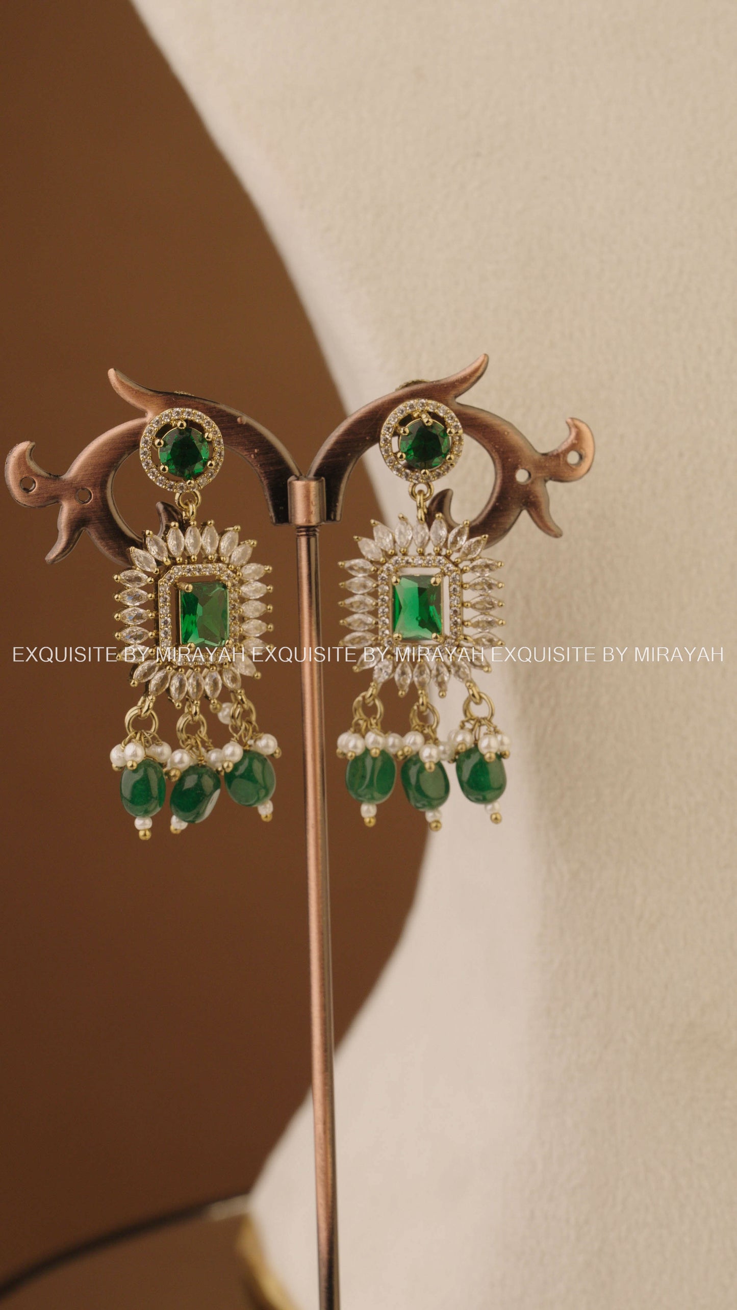 REGALE EMERALD CHOKER