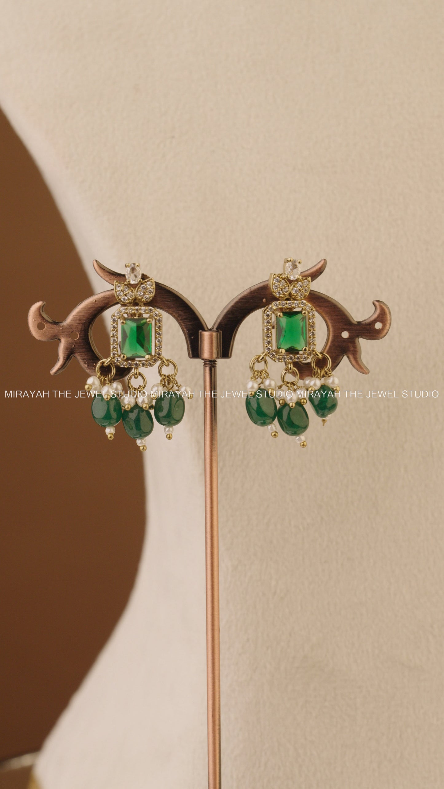 NAIRA KUNDAN ELEGANCE NECKLACE