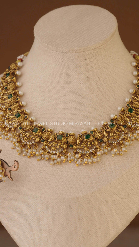 RUBIKA ELEPHANT NECKLACE - GREEN