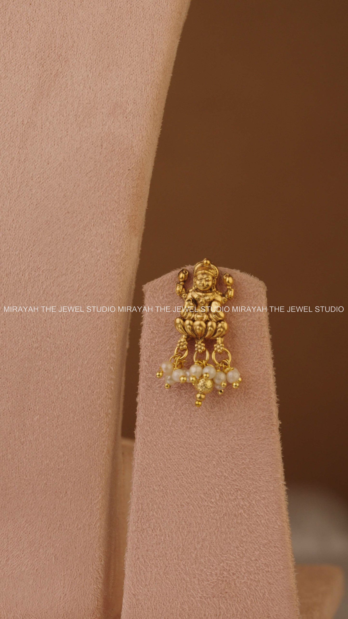 VISHRUTHI LAKSHMI CHOKER - WHITE