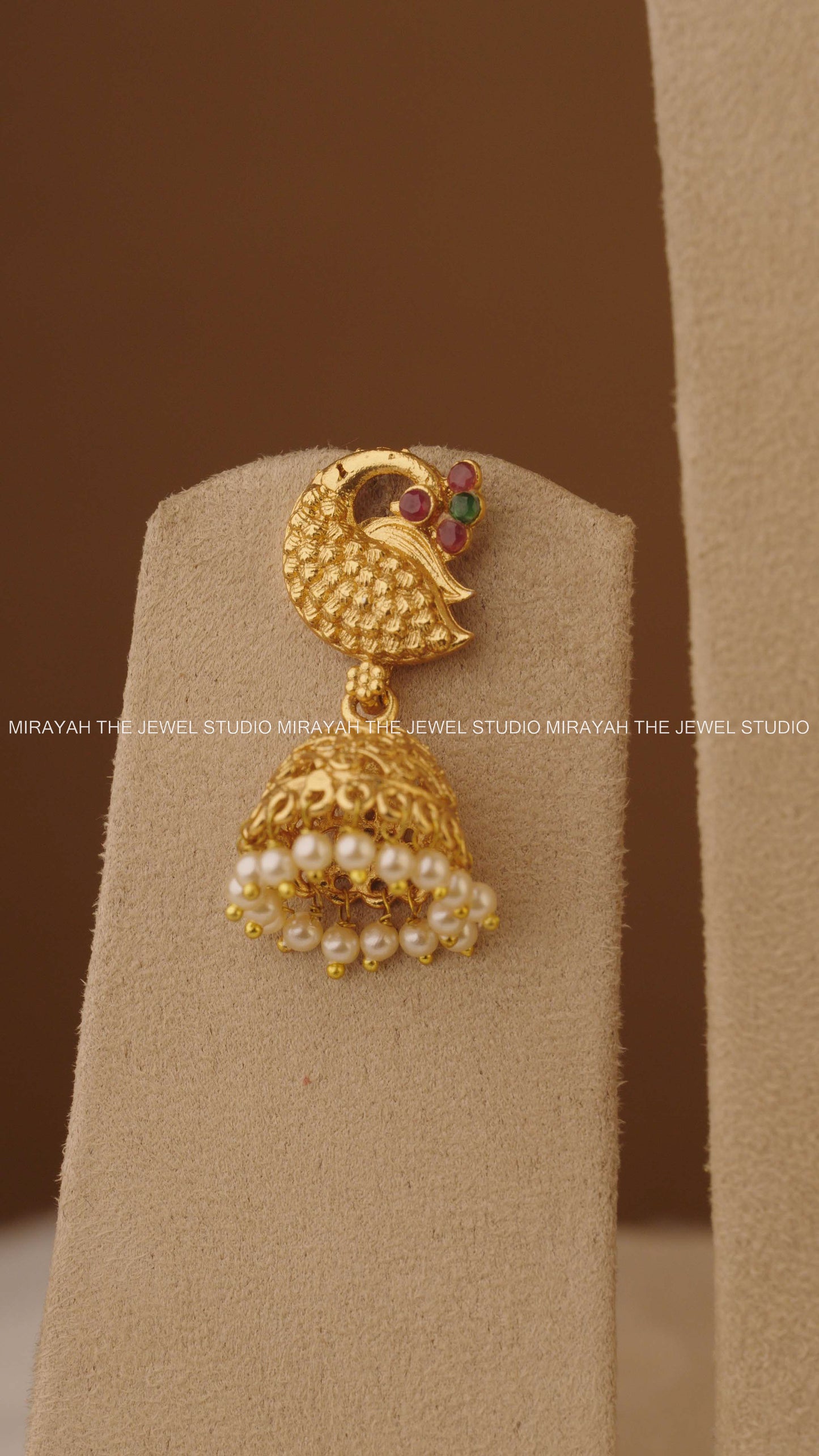 AARAVI FEATHERS MID HARAM