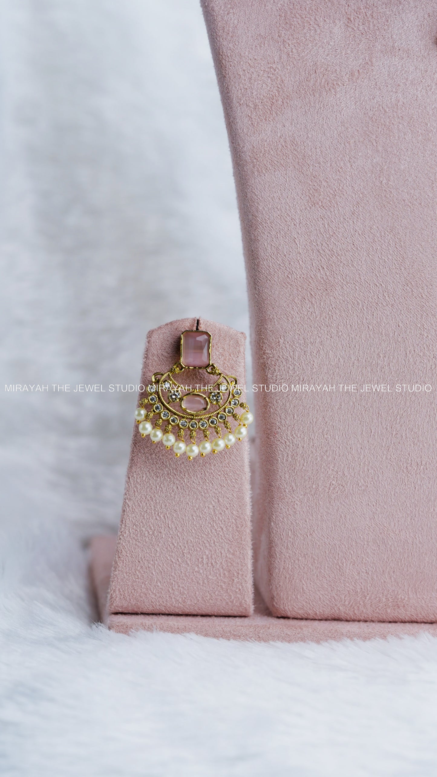 BOX SEQUENCE ATTIGAI NECLACE - PINK