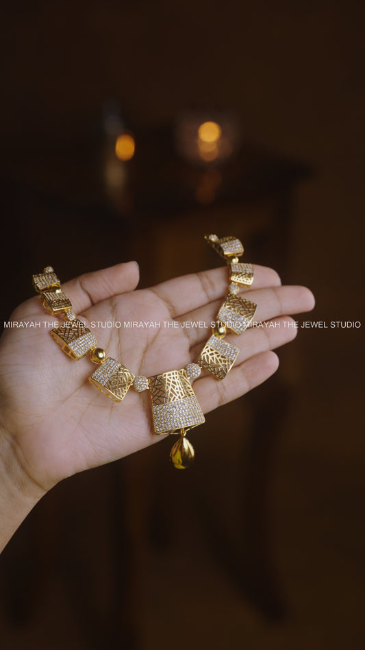 PREMIUM AD SQUARE MESH NECKLACE