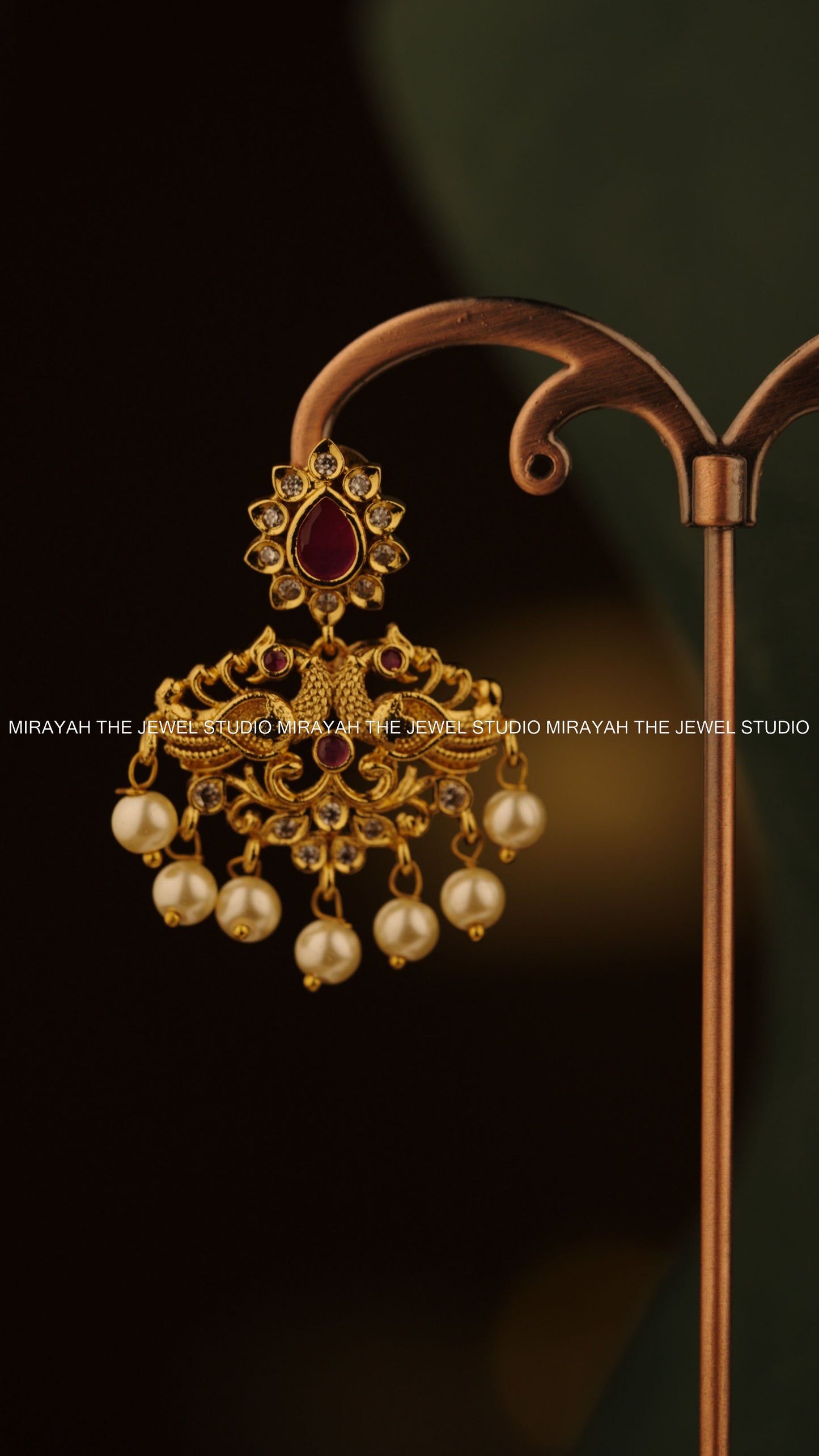 PREMIUM MAYURA ELAN CHOKER