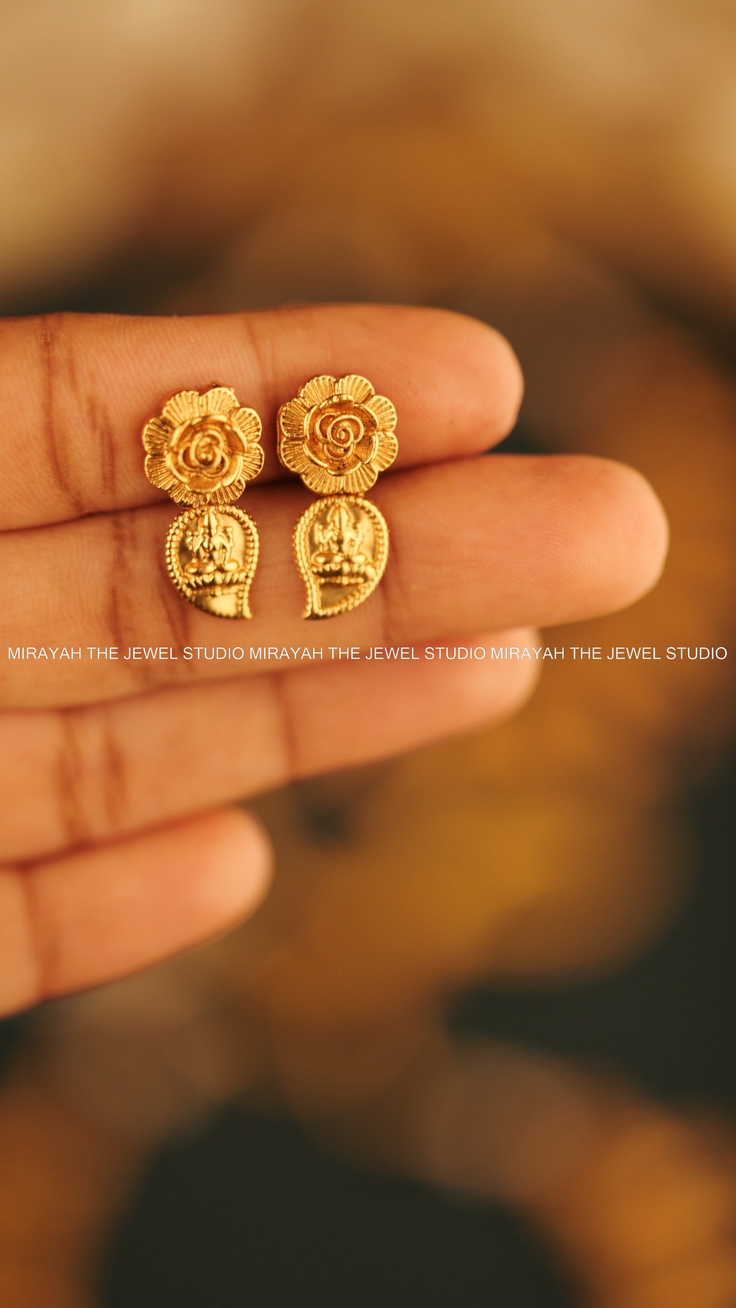 LAKSHMI MALAR MAALA