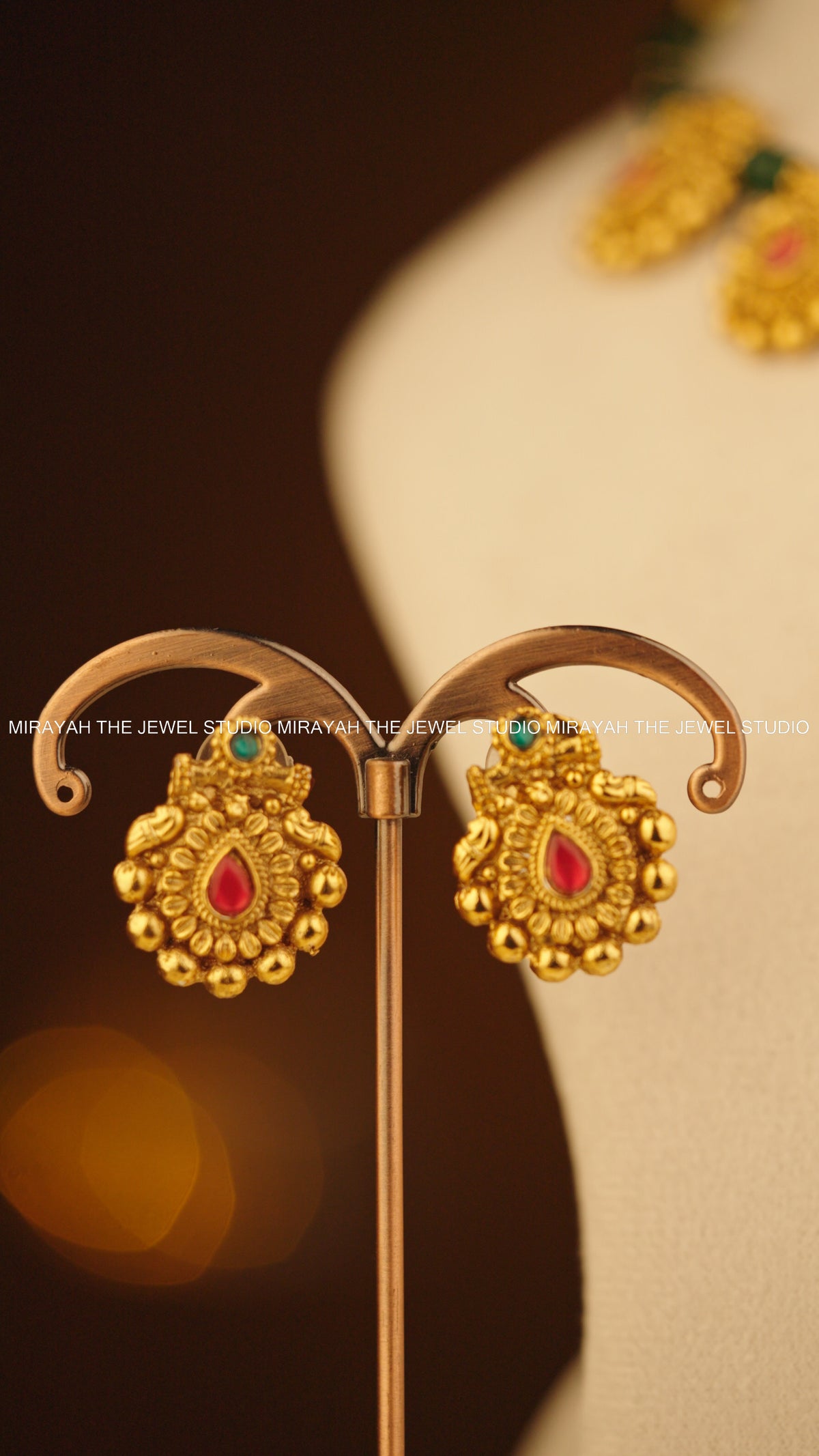 EMERALD DHARINI NECKLACE