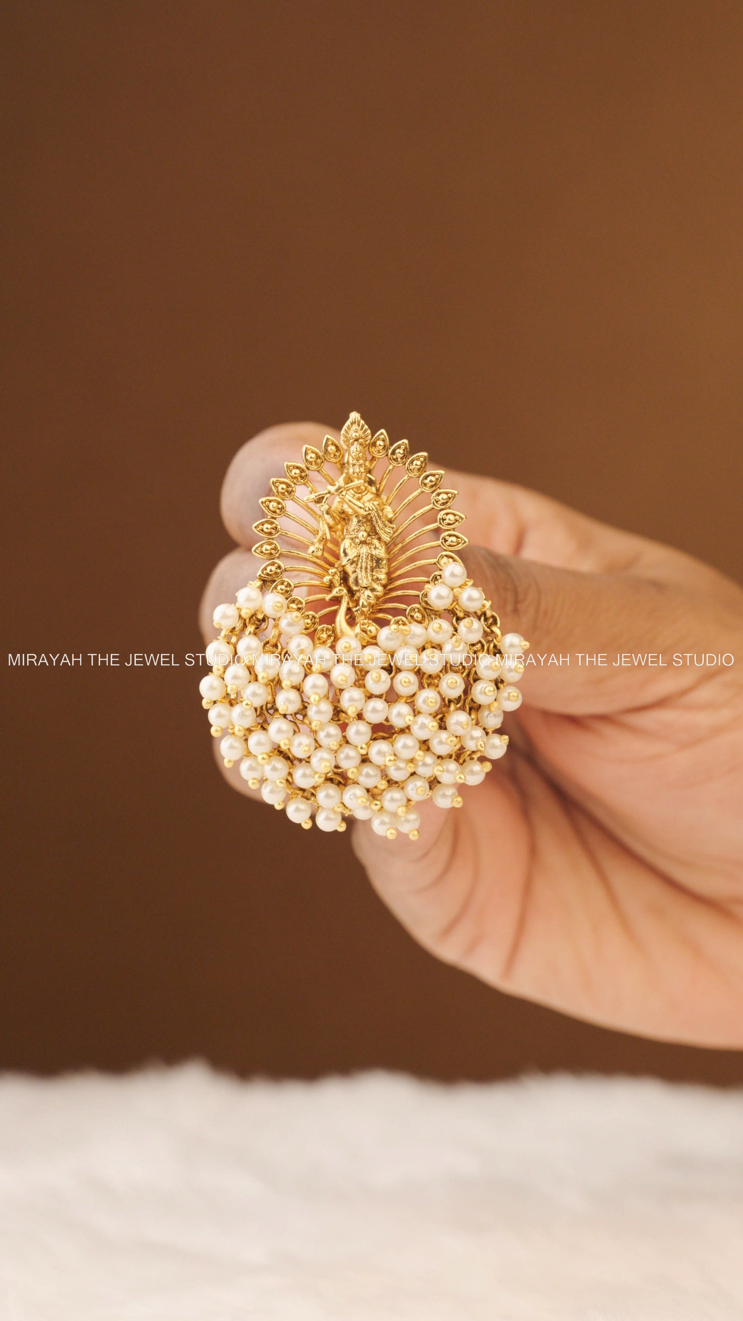 PEARL KRISHNA EARRING