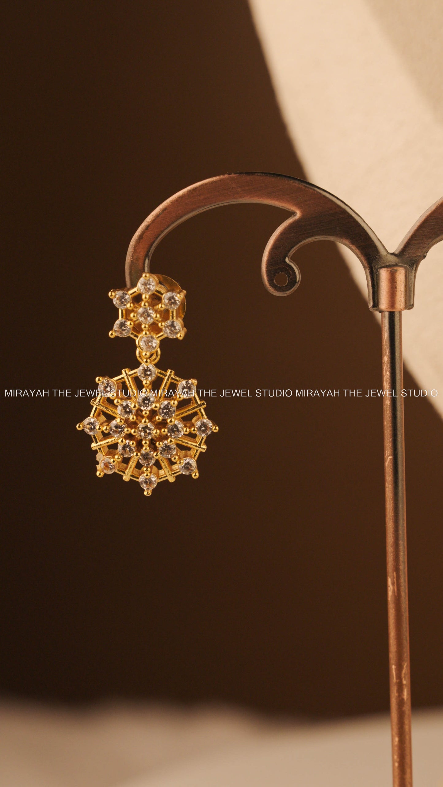 STELLAR BLOOM AD NECKLACE