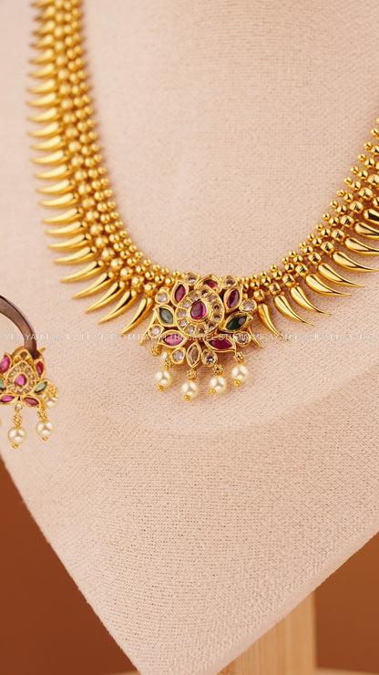 KIRAN JYOTI LOTUS NECKLACE