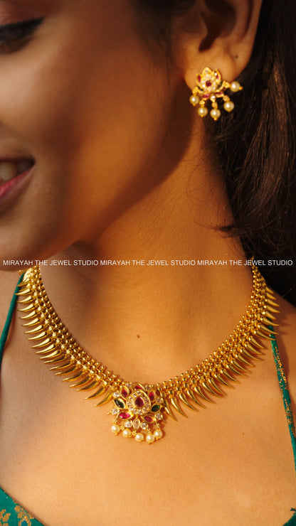 KIRAN JYOTI LOTUS NECKLACE