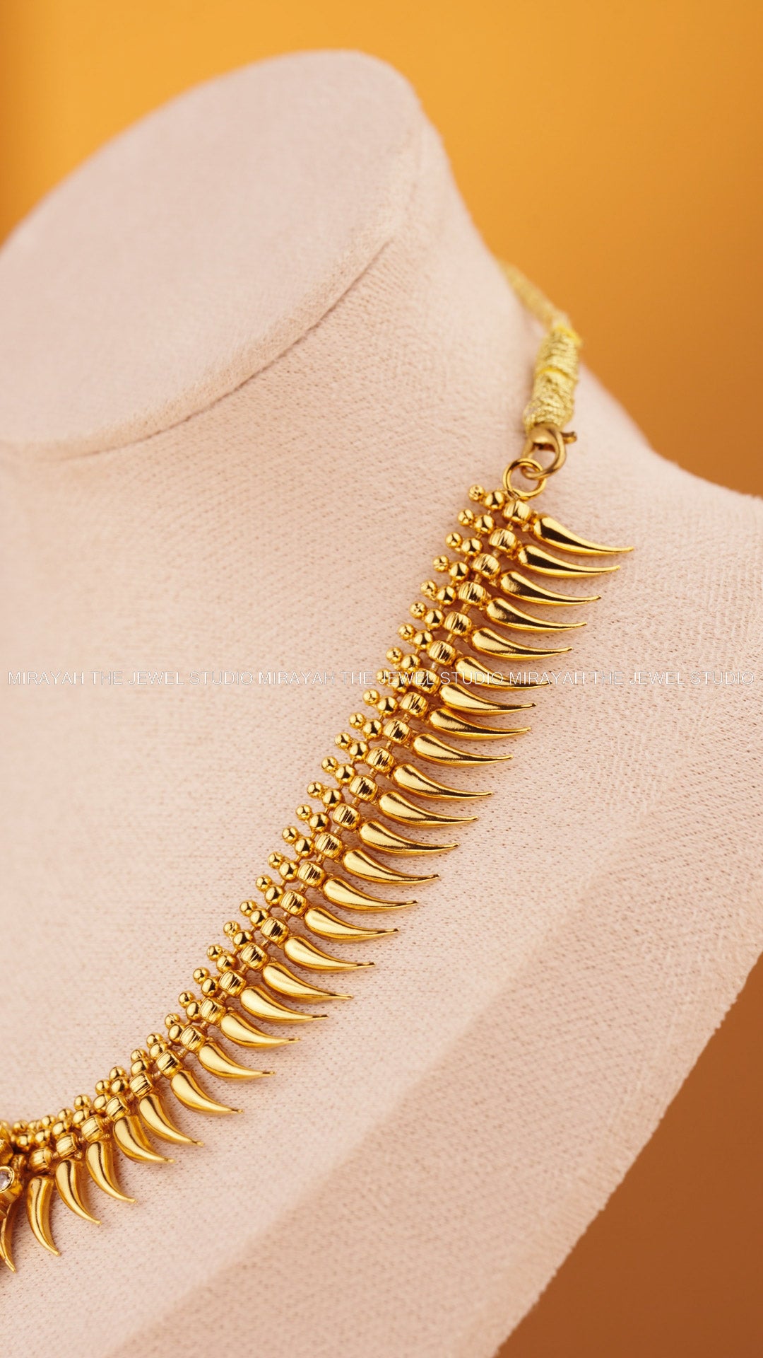 KIRAN JYOTI LOTUS NECKLACE