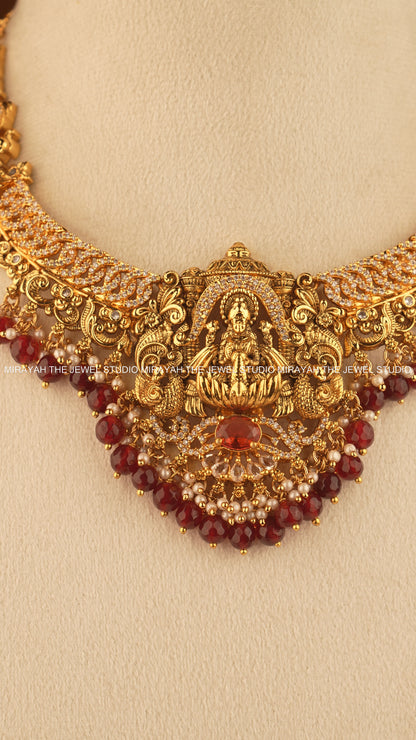 LAKSHMI CROWN NECKLACE - RED/MAROON