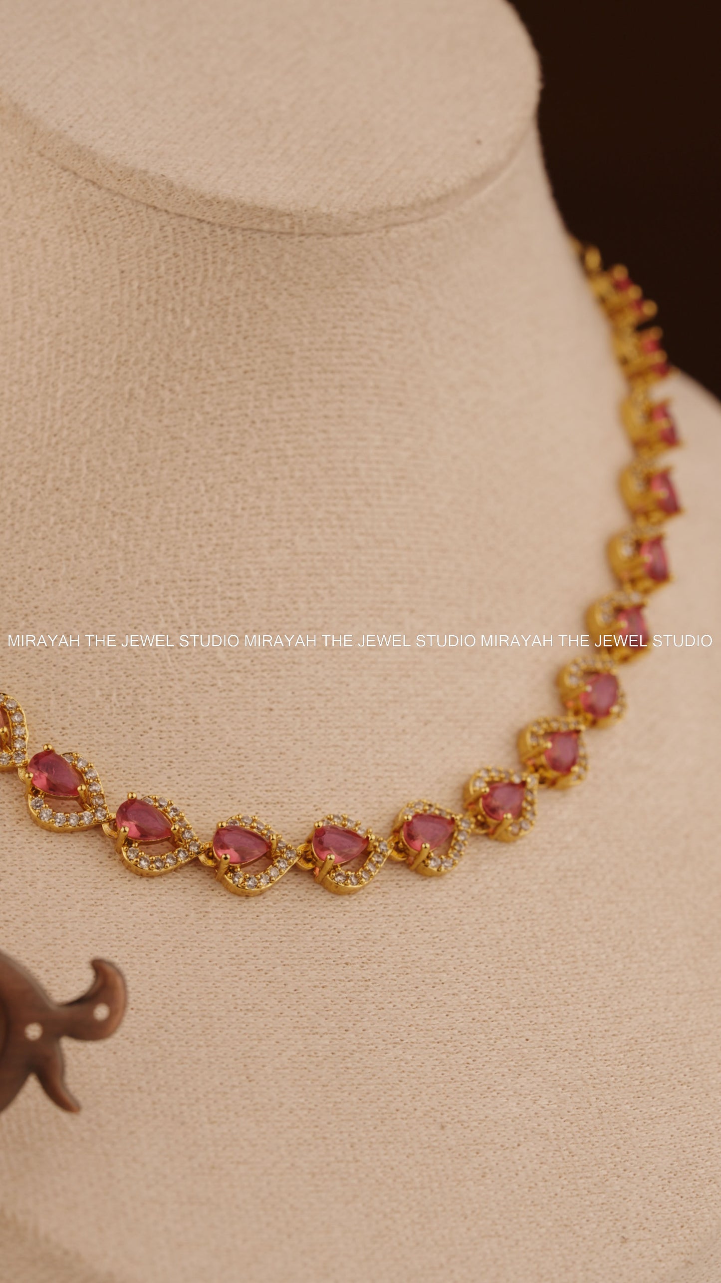 RADIANT DEW AD NECKLACE - RANI PINK