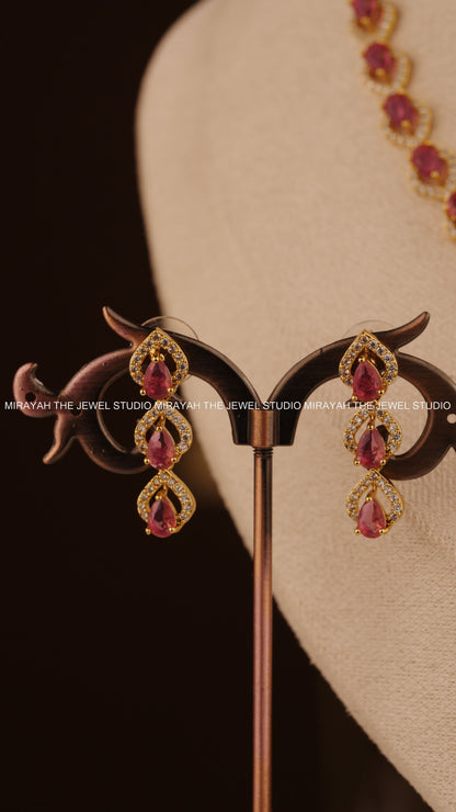 RADIANT DEW AD NECKLACE - RANI PINK