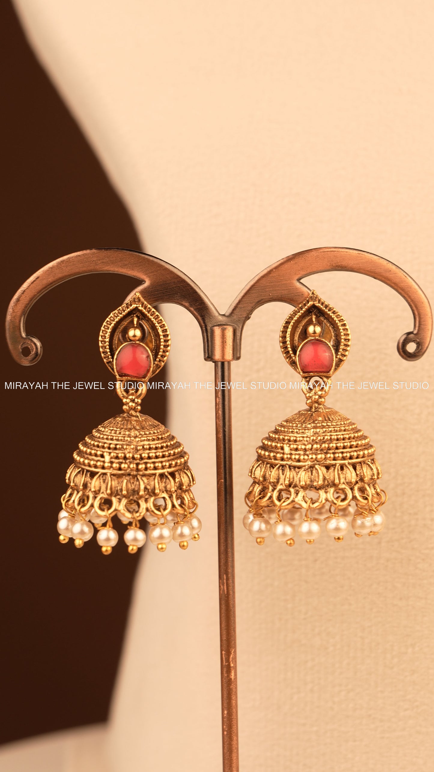 LAKSHYA GUTTAPUSALU CHOKER - RUBY/PINK