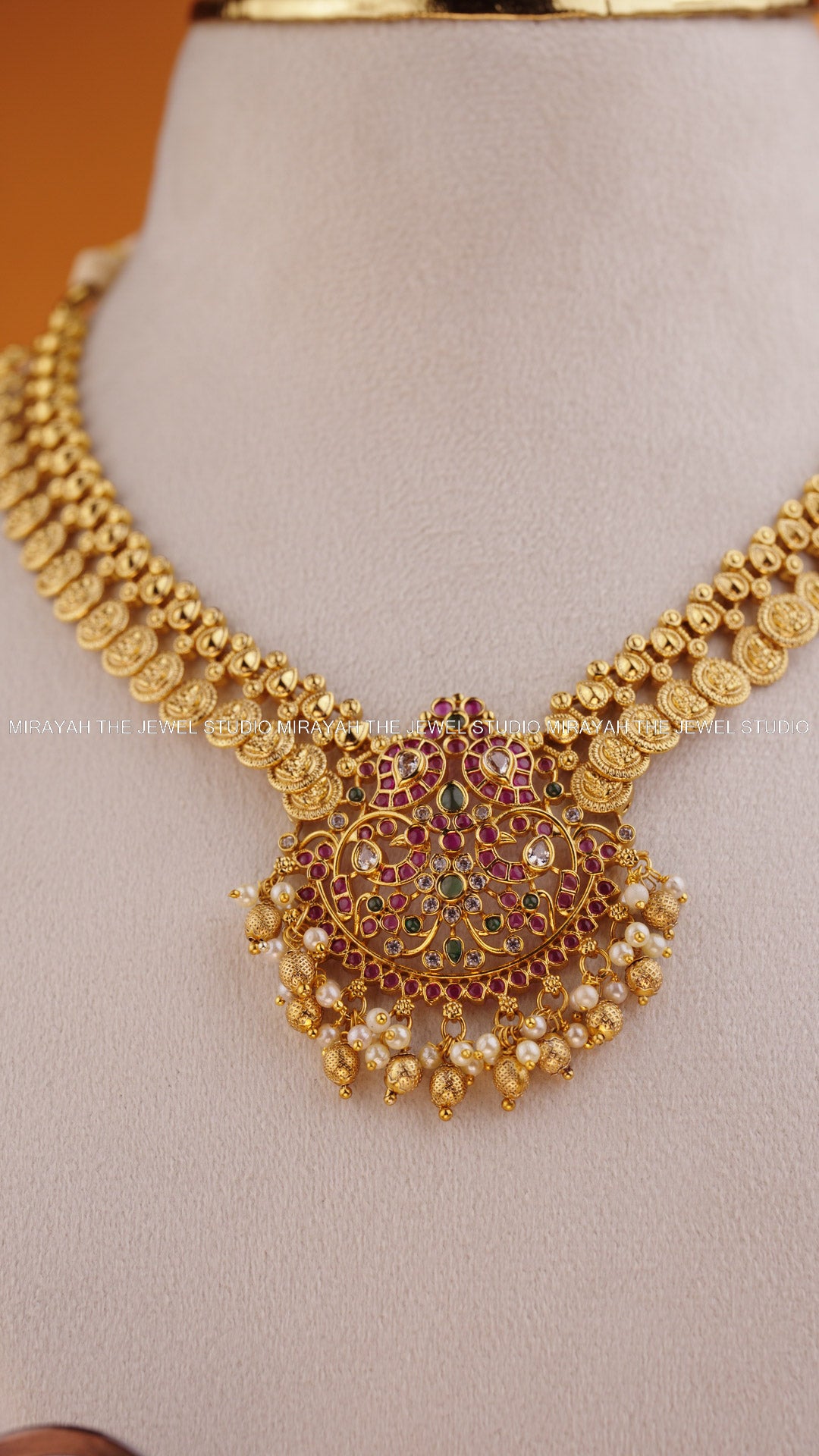 GOLDEN MAJESTY COIN NECKLACE