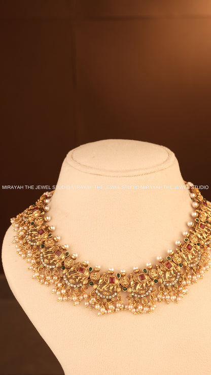 RUBIKA ELEPHANT NECKLACE - RED AND GREEN