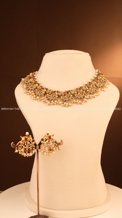 RUBIKA ELEPHANT NECKLACE - RED AND GREEN