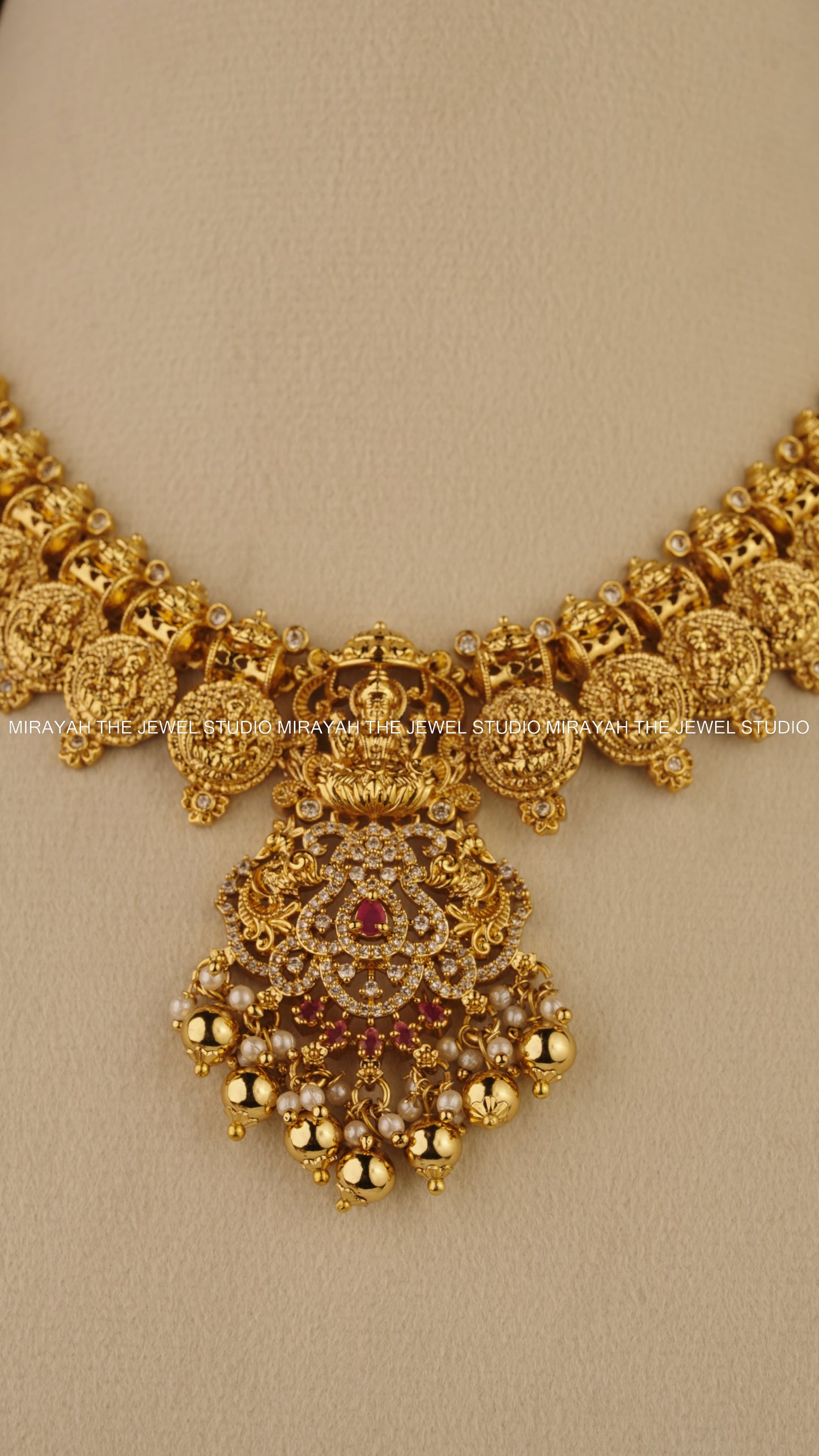 RUBY CREST KAASU NECKLACE