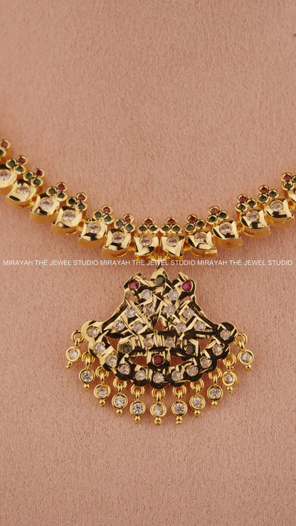 SWARNAPRIYA IMPON NECKLACE - GREEN AND RUBY