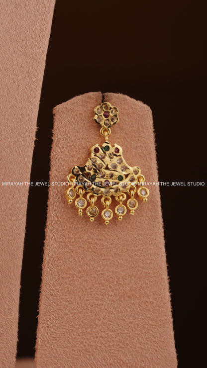 SWARNAPRIYA IMPON NECKLACE - GREEN AND RUBY