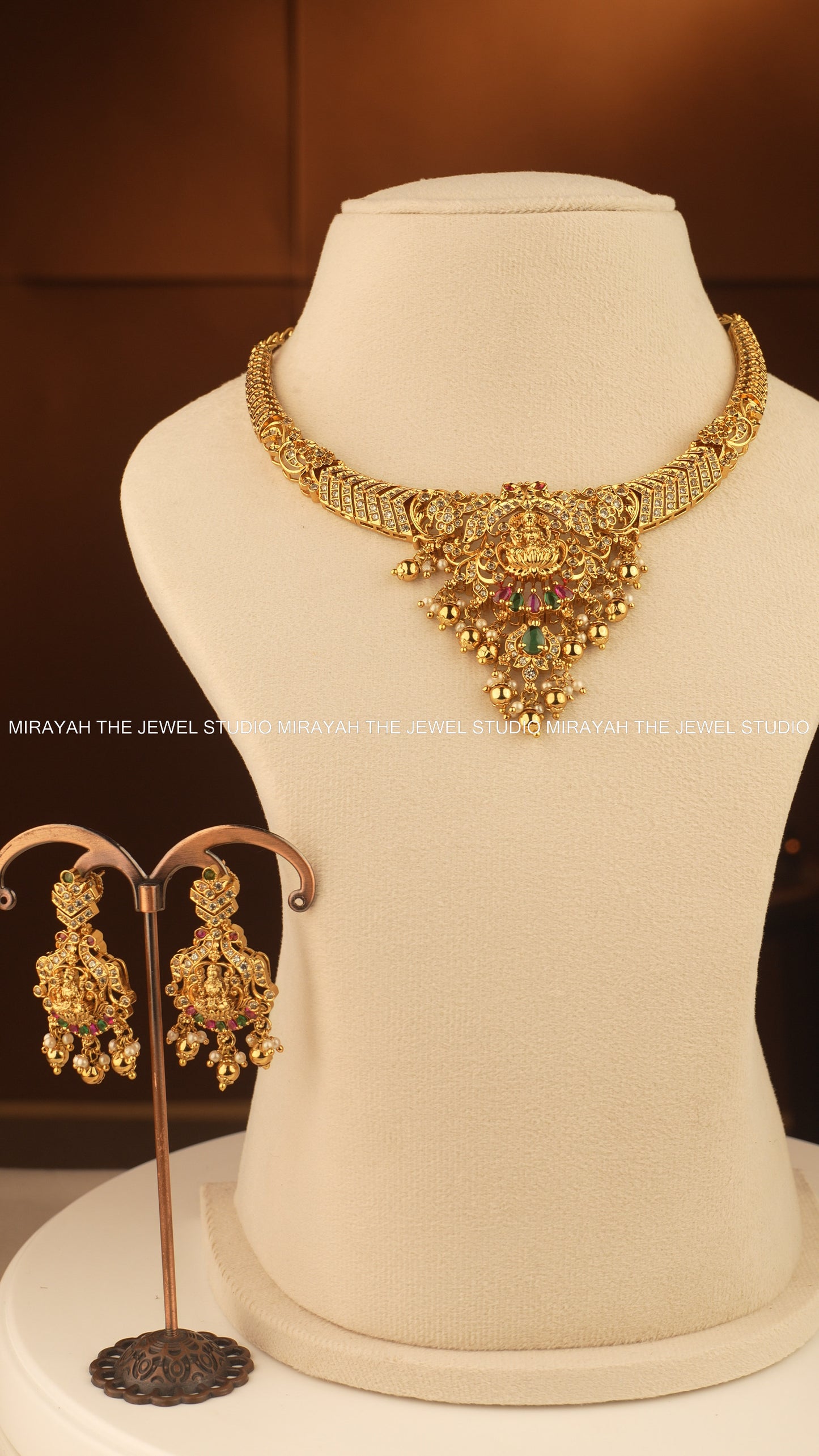HIRANYA KAMALA AD NECKLACE