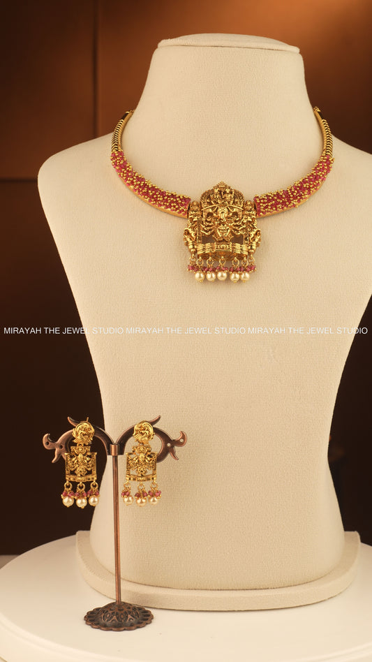 MOOSHIKA PRABHA NECKLACE