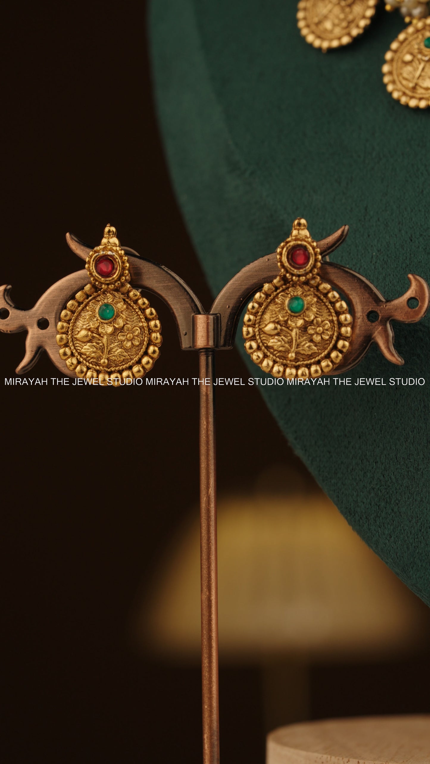 RATNADHAARA PEARL KAASU NECKLACE