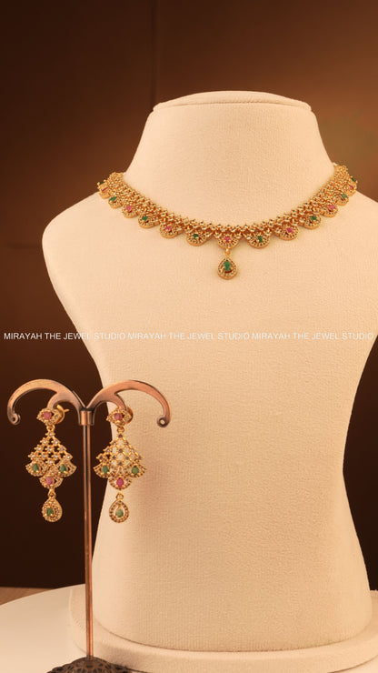SAANVI PREMIUM AD NECKLACE